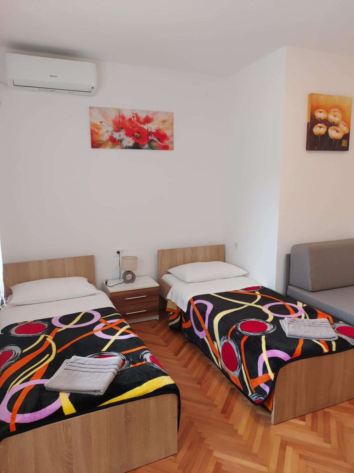 Elena Rooms Pasjak Luaran gambar