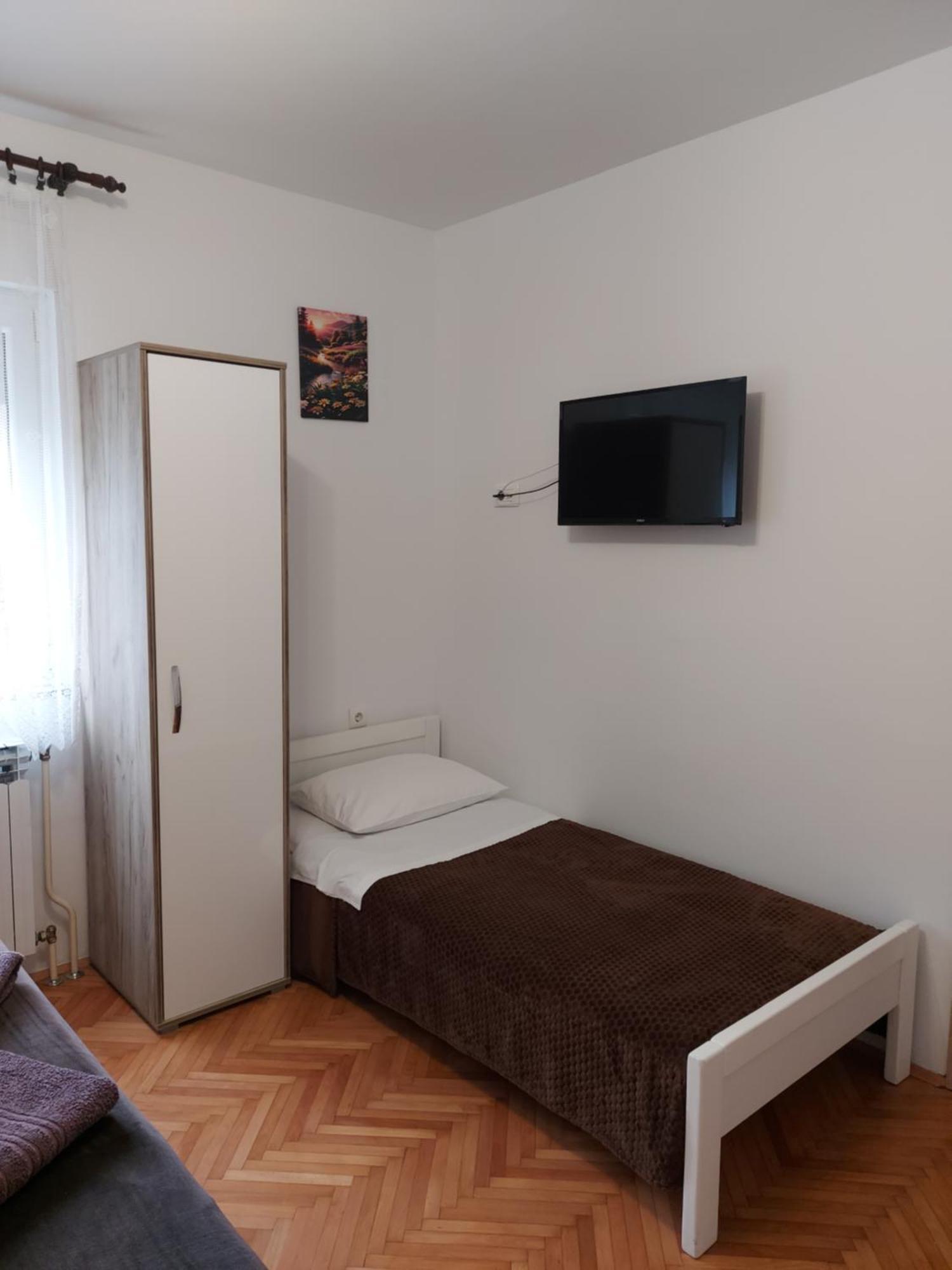 Elena Rooms Pasjak Luaran gambar
