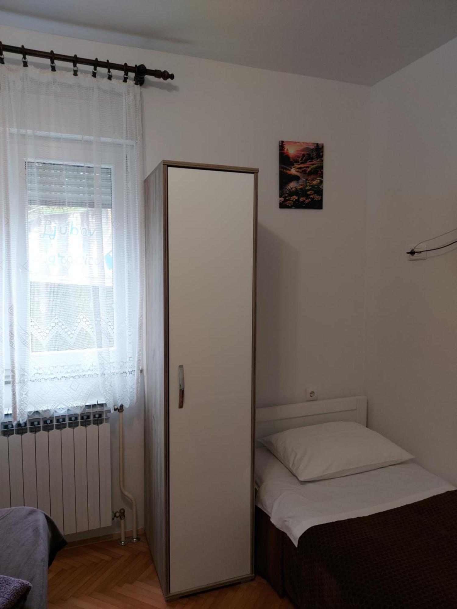 Elena Rooms Pasjak Luaran gambar