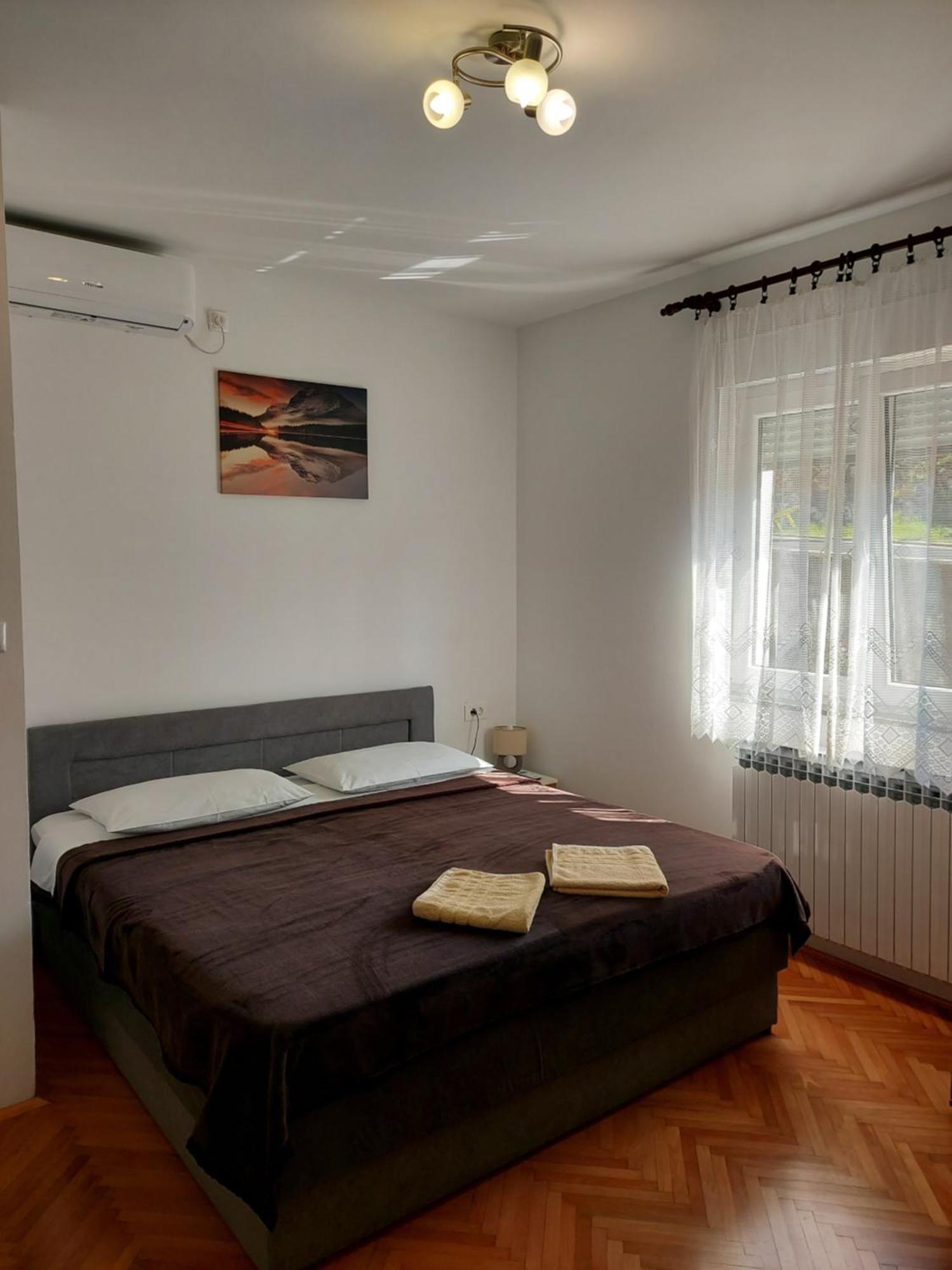 Elena Rooms Pasjak Luaran gambar
