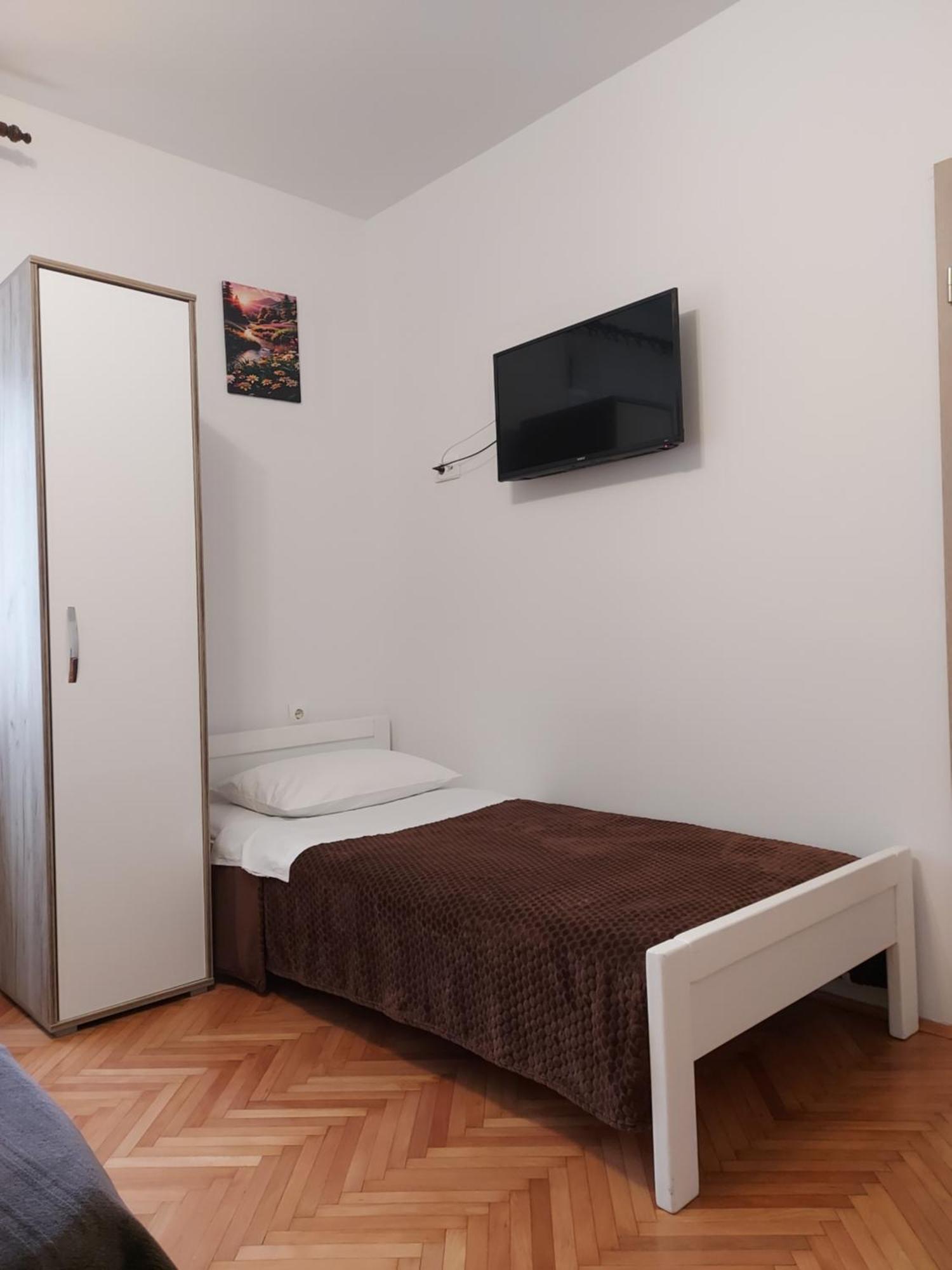Elena Rooms Pasjak Luaran gambar